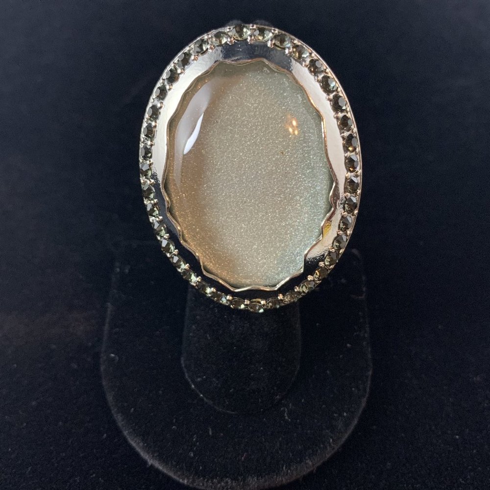 Clear Acrylic, Oval,Circle Stretch Ring